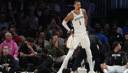 星空电竞平台官网-27投赛季新高！文班：我有意为之 要提升进攻水平&amp;同时不牺牲防守