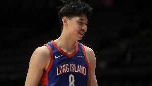 崔永熙：职业运动员都很能睡觉 想问詹姆斯如何瞬间冷静下来入睡